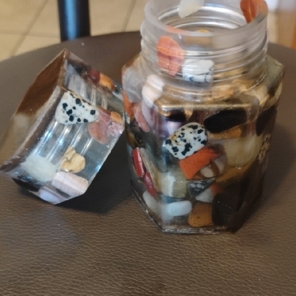 Colorful Stone Resin Container - Picture 3 of 8